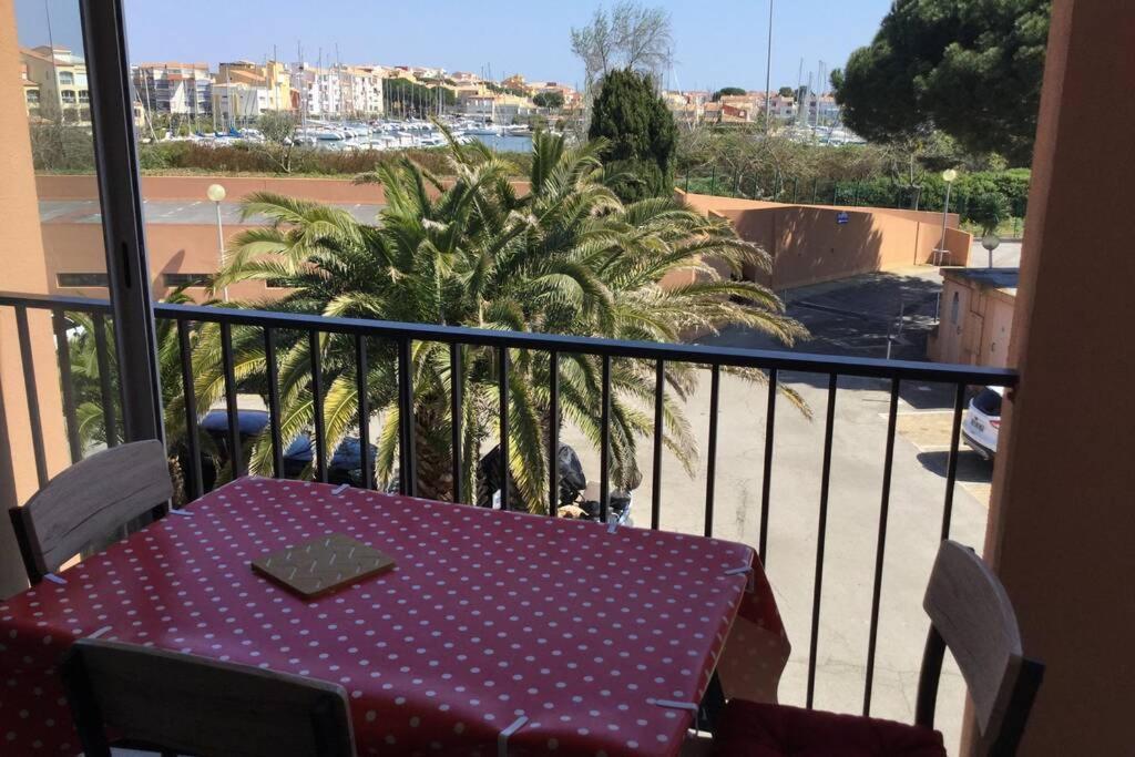 Studio Avec Climatisation Wifi Parking Piscine Agde Kültér fotó